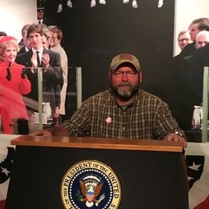 Meet your Posher, Troy